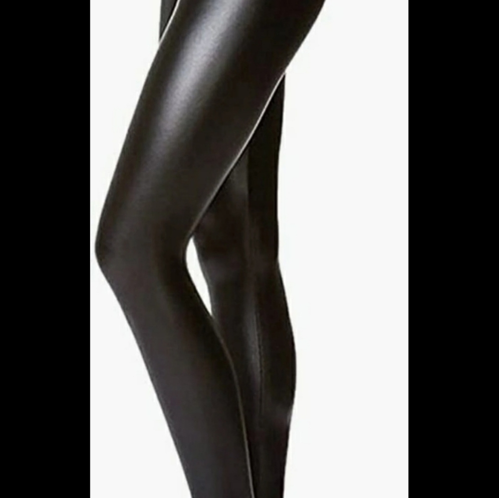 Womens leather pants size small with tags